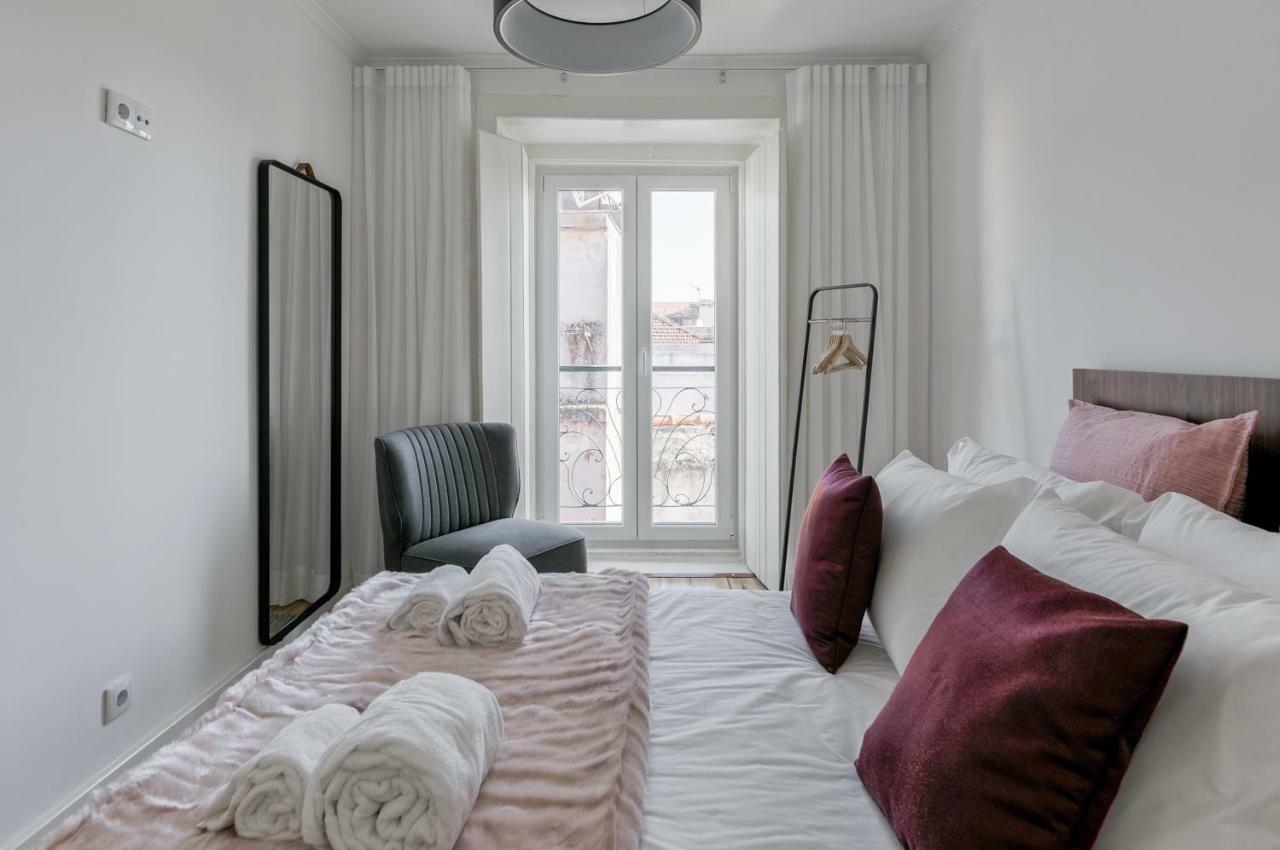 Hip Tailor Made Duplex Penthouse In Bairro Alto Apartamento Lisboa